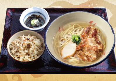 軟骨ソーキそば定食